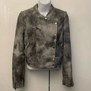 H&M Genuine leather gray speckled moto jacket
Size 6